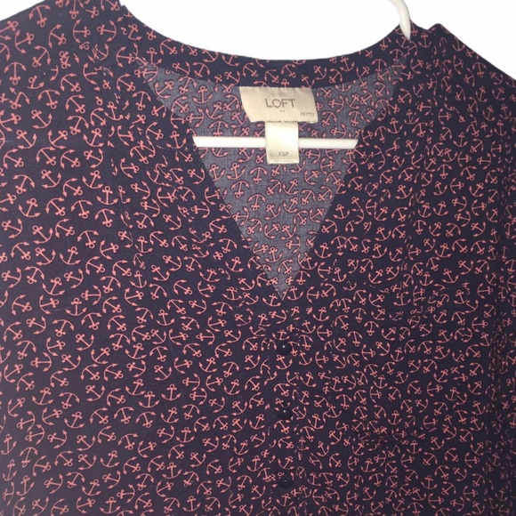 Ann Taylor LOFT Anchor Print Blouse XSP V-neckline - Picture 5 of 7
